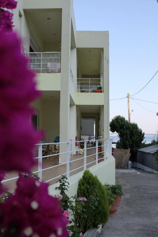 Angelos Studios Ília Exteriér fotografie